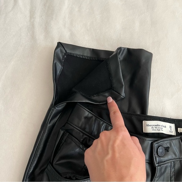 Abercrombie & Fitch The 90’s Straight Ultra High Rise Vegan Leather Pants - Picture 6 of 13